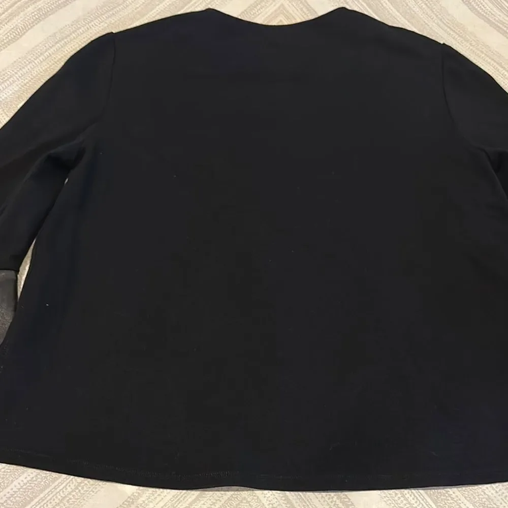BCBGMAXAZRIA Women’s Black V Neck Faux Leather Ruffle 3/4 Sleeve Top - Size XXS